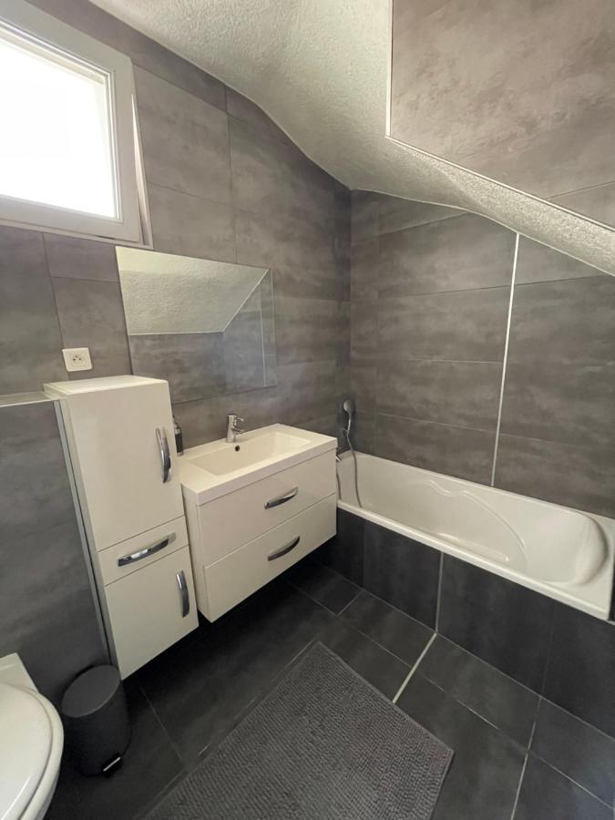 Appartement Bes,, Chaleureux Et Confortable Avec Entree Independante Wittenheim Kültér fotó